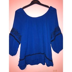 Quarter sleeve length top